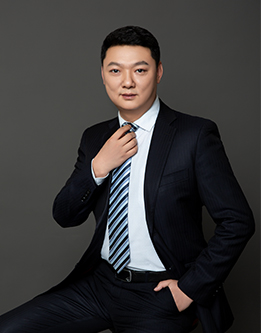 梁良