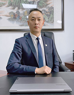陈伟